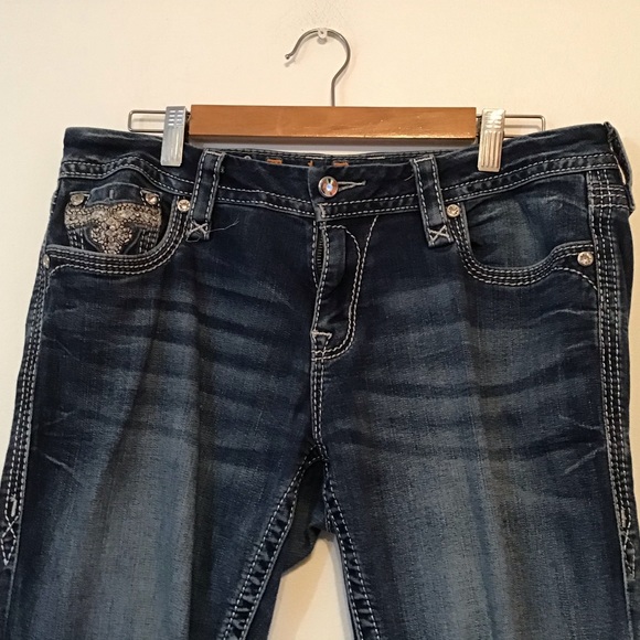 Rock Republic Haine Easy Bootcut Blue Jeans with Embroidery and Rhinestones. - Picture 3 of 6